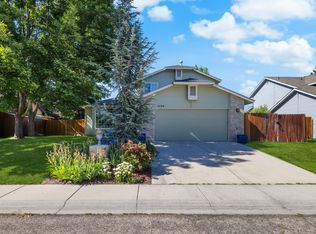 1528 E Falconrim Ct, Eagle, ID 83616