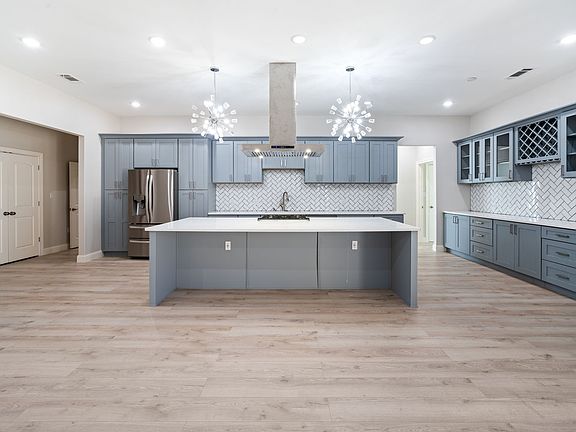 2nd image of 8809 Isom Ln
