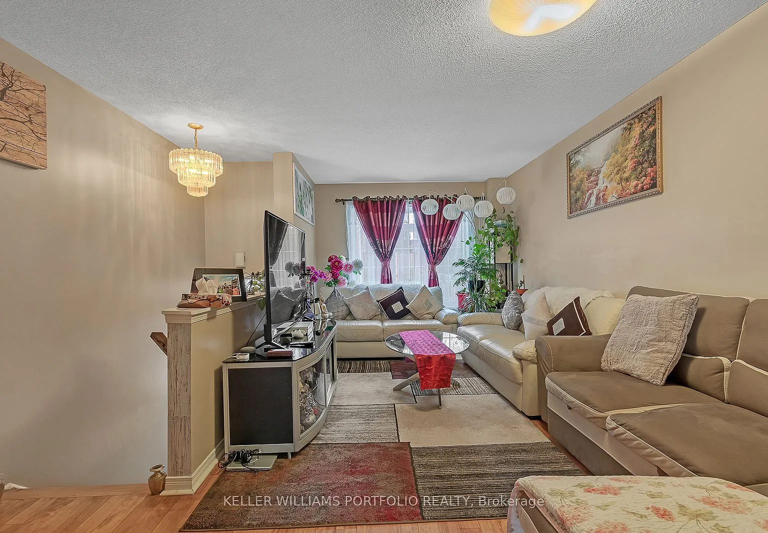 3 bed, $3,000 — Photo 2