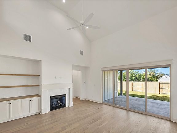 6th image of this home