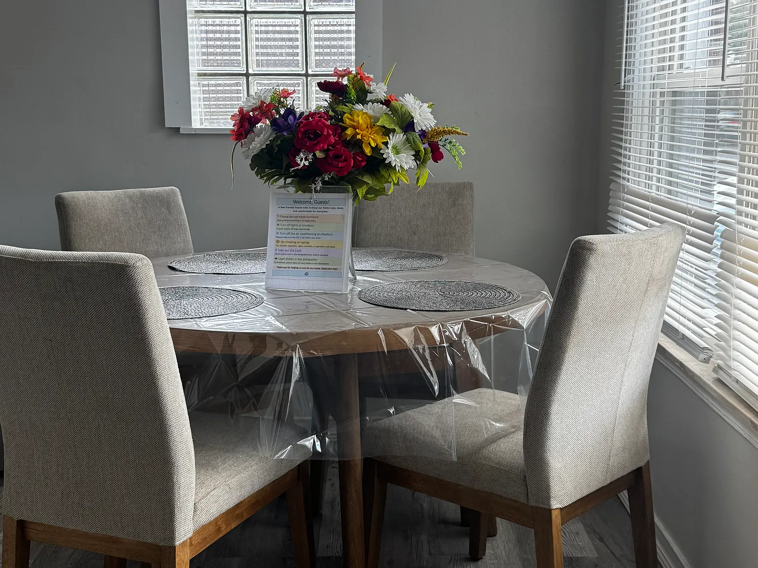 4 bed, 1296 sqft, $4,500 — Photo 3