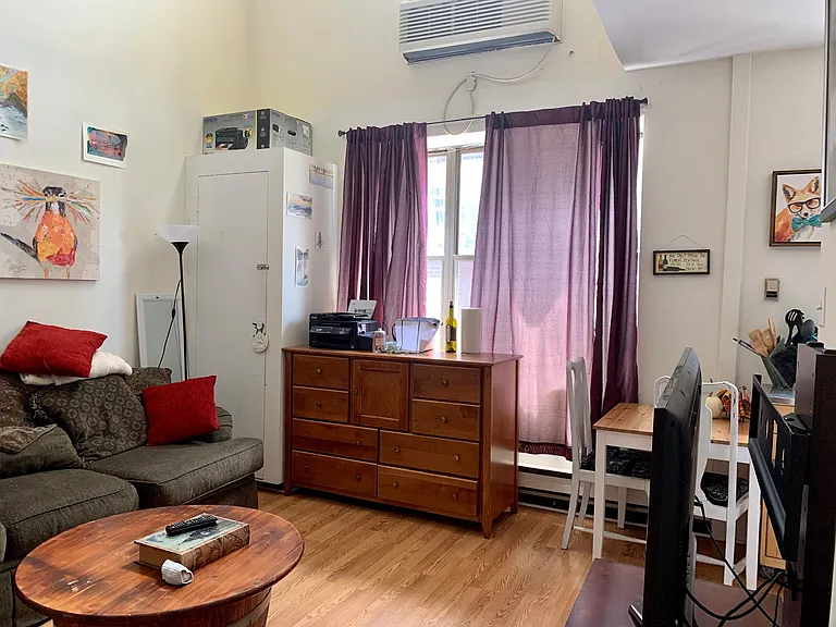 411 S 42nd St #302 — Photo 3