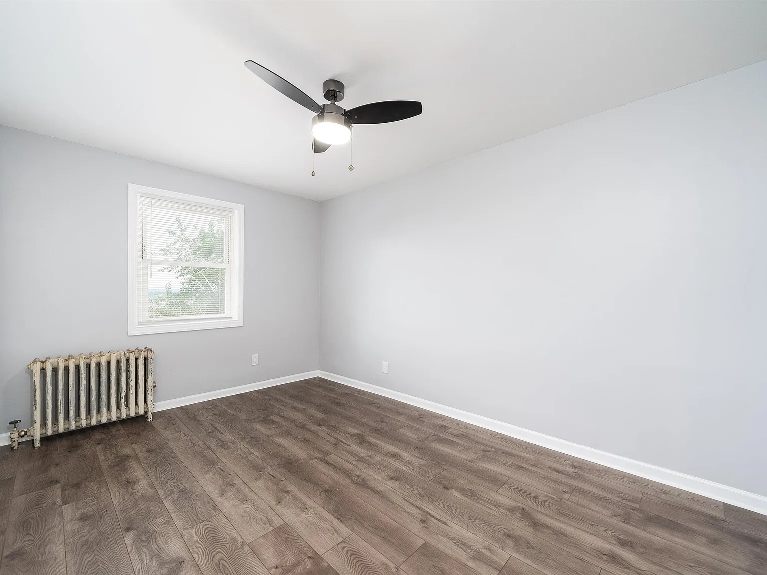 1 bed, 1.0 bath, 600 sqft, $1,900 — Photo 4