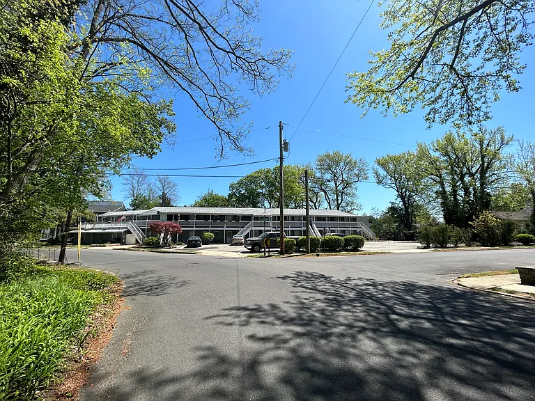 1806 N Wanamassa Dr — Photo 8