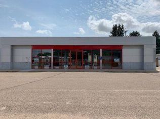 300 Dexter St, Wray, CO 80758