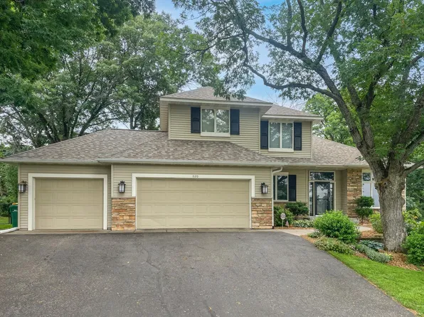 1120 10th St N, Hudson, WI 54016