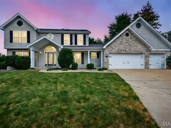 691 Logan Valley Dr, Saint Peters, MO 63376