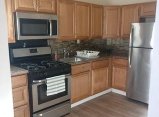 1572 7th St, Oakland, CA 94607