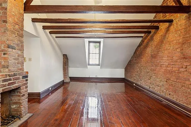 622 Dauphine St #UPPER — Photo 5