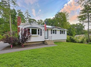 304 Primrose Hill Rd, Dracut, MA 01826