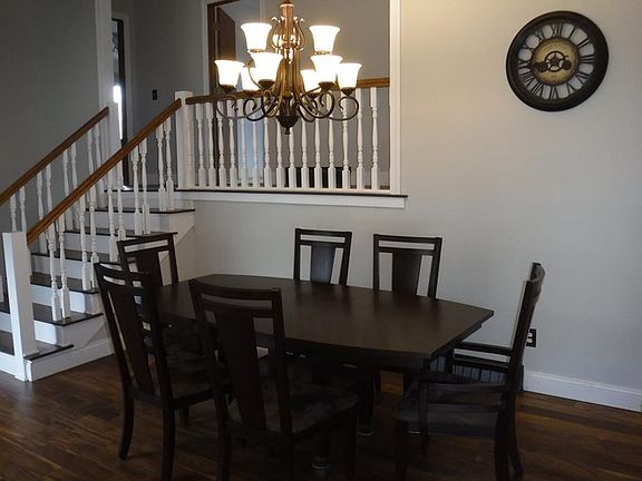 2nd image of 3129 Forsythia Blvd
