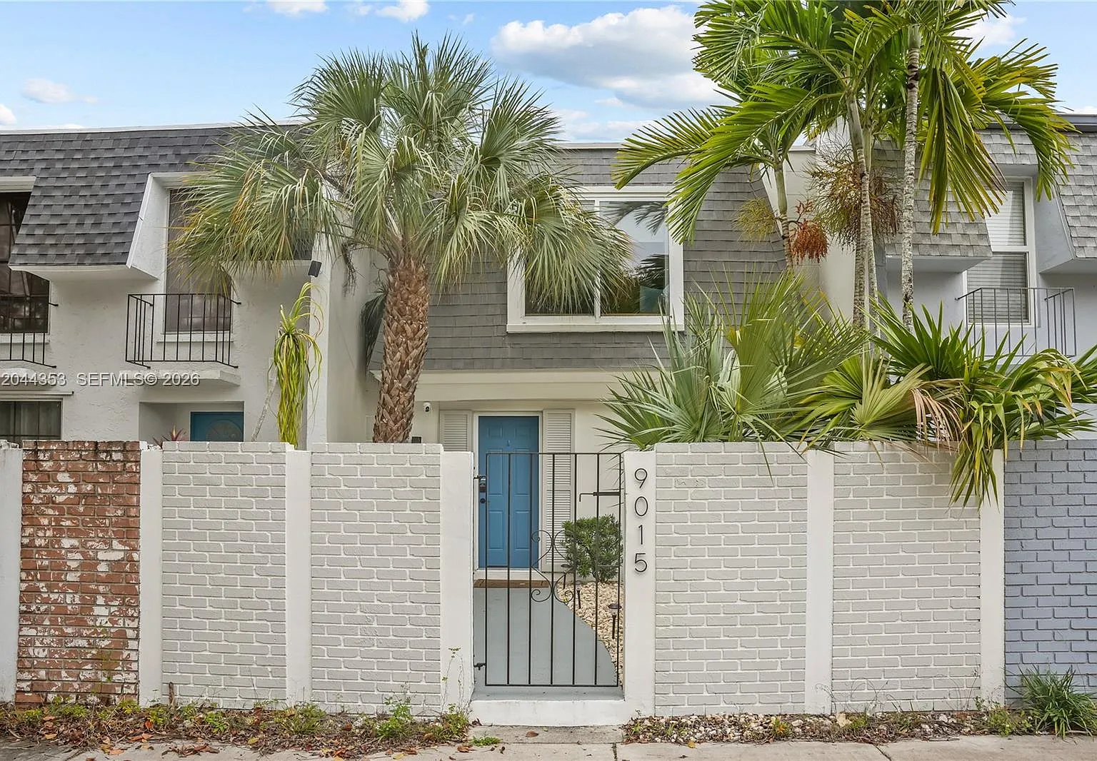 3 bed, 2.5 bath, $3,350 — Photo 1