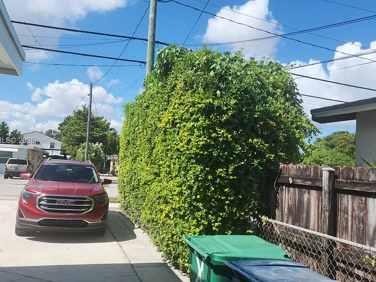 3533 SW 91st Ave #A — Photo 13