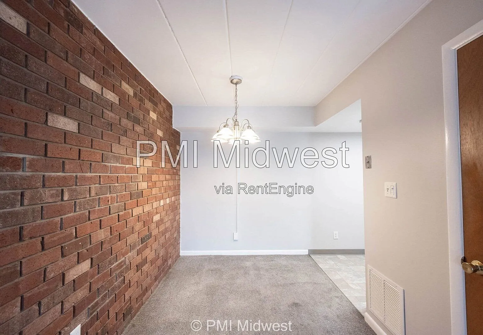 1 bed, 1.0 bath, 690 sqft, $775 — Photo 2