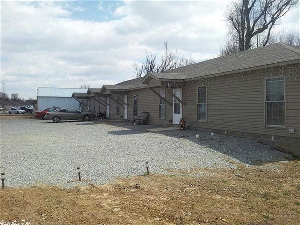 2nd image of 3414 Canadian Ln