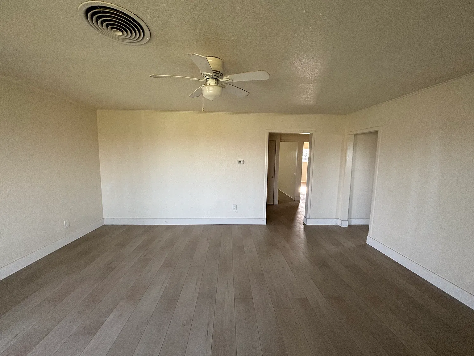 4 bed, $1,995 — Photo 3