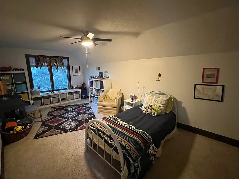1160 Lincolnshire Dr — Photo 9
