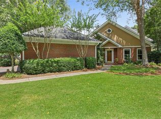 702 Olde Towne Ln, Marietta, GA 30068