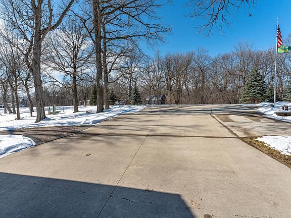 5th image of 27757 Oak Point Rd