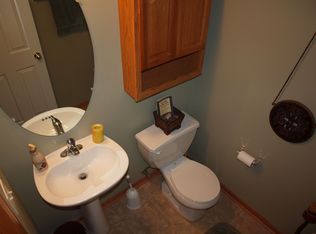 1621 Liberty Cir, Shakopee, MN 55379