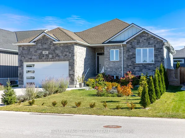 26 Tattersall Ln, Lambton Shores, ON N0M 1T0