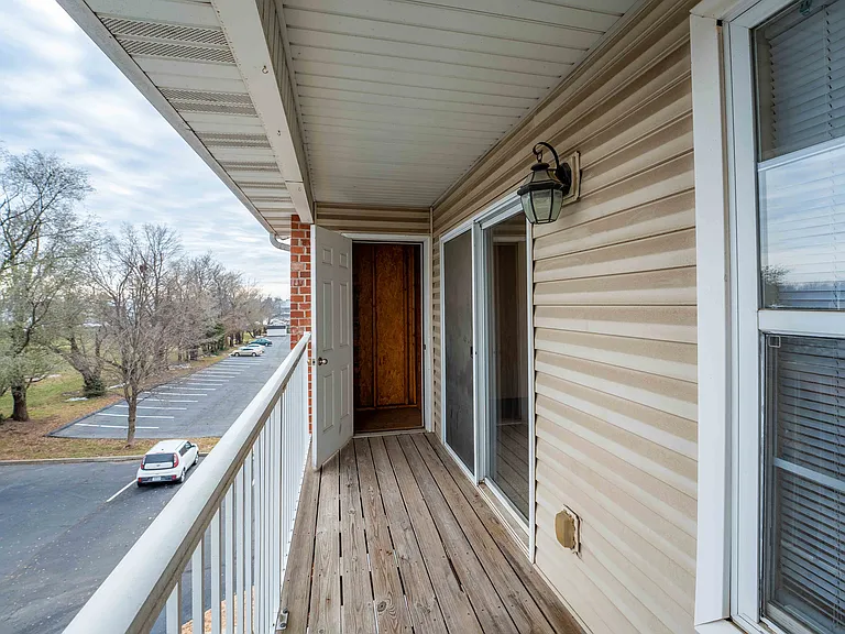 Battlefield Park Apartments — Photo 73