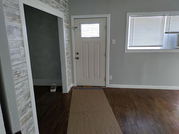 5th image of 202 W Jackson Ave