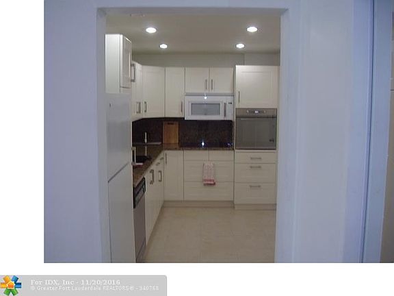 4th image of 4250 Galt Ocean Dr APT 6P