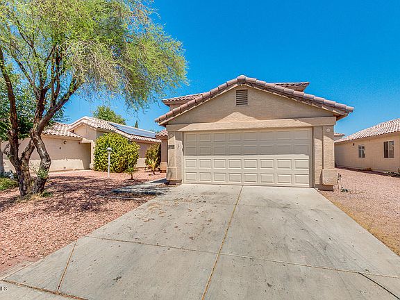 3rd image of 12514 W Laurel Ln