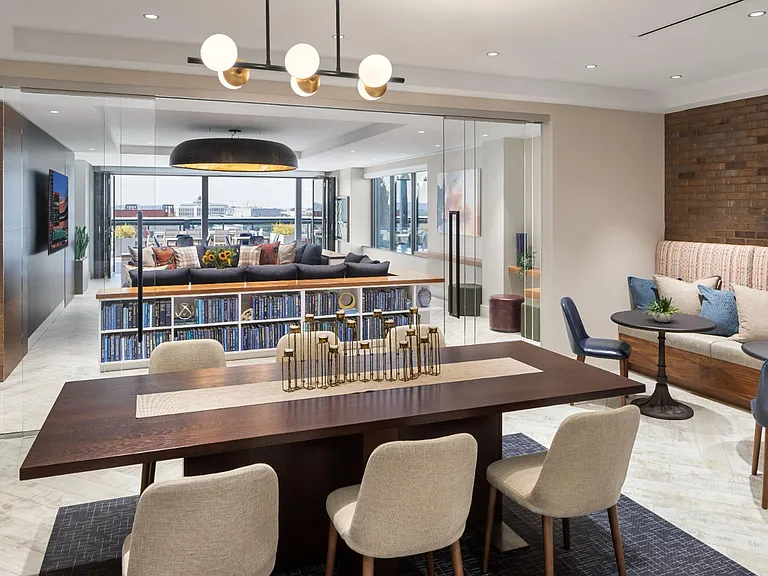 Union Place — Photo 11