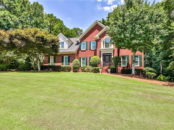 1565 Winding Creek Cir, Snellville, GA 30078
