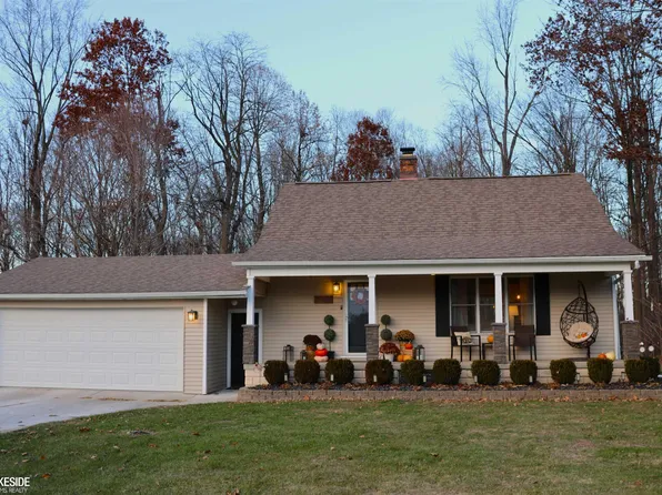 31425 29 Mile Rd, Lenox, MI 48050