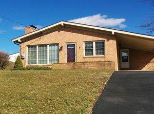 9 Crestview Drive, Stuarts Draft, VA 24477
