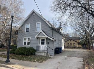 612 Jackson St, Oshkosh, WI 54901