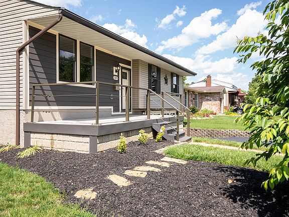 3rd image of 2676 Dolores Dr