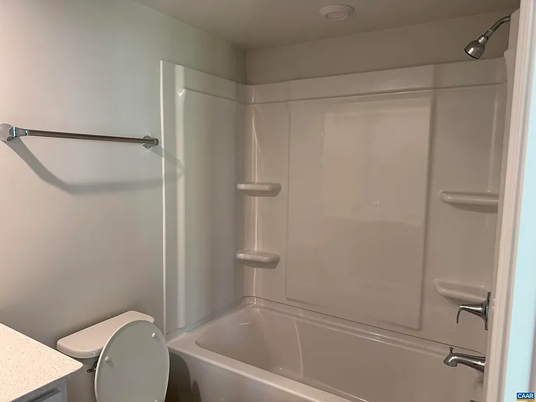 37 Laurin St — Photo 20