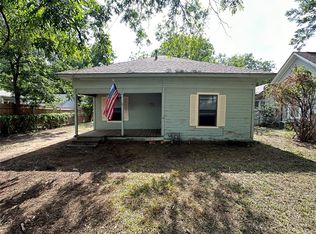 205 N Wood St, Cleburne, TX 76033