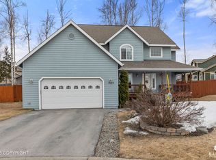 13059 Curry Ridge Cir, Eagle River, AK 99577