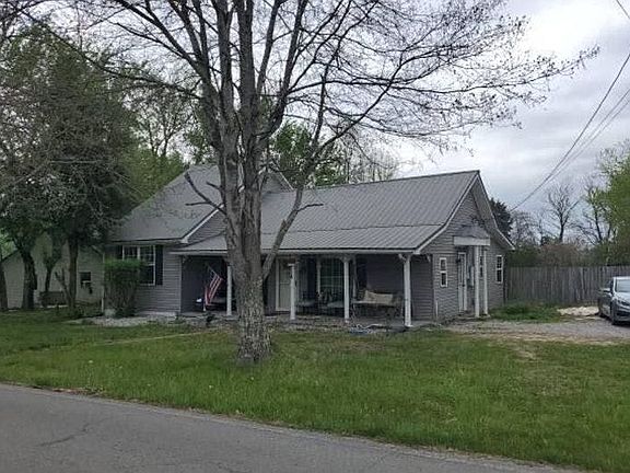 2nd image of 334 4th Ave