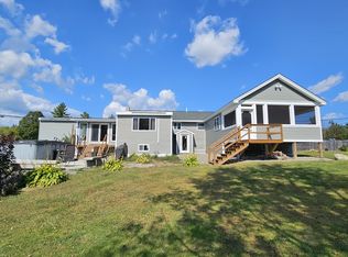 572 Temple Rd, Farmington, ME 04938