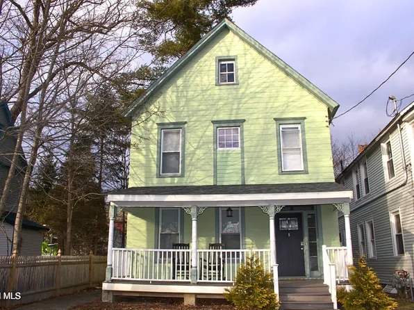 19 Saratoga Avenue, Round Lake, NY 12151