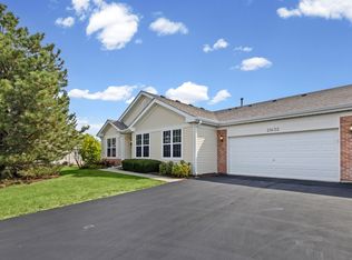 21452 Papoose Lake Dr #21452, Crest Hill, IL 60403