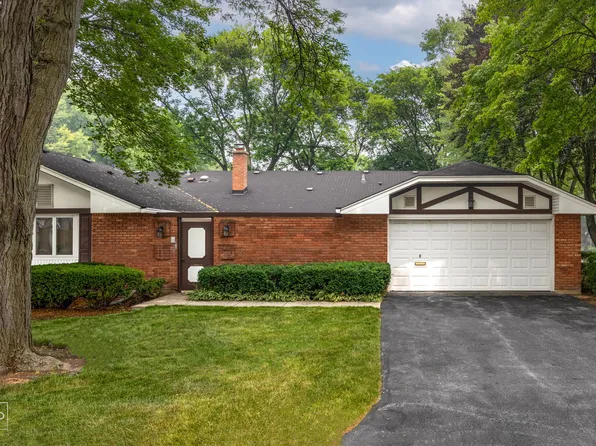 2 Oxford St, Rolling Meadows, IL 60008