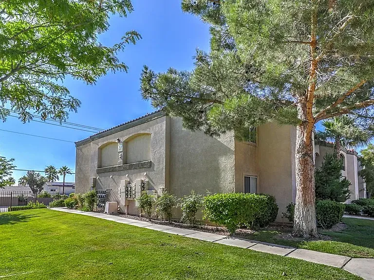 7885 W Flamingo Rd #1128 — Photo 25
