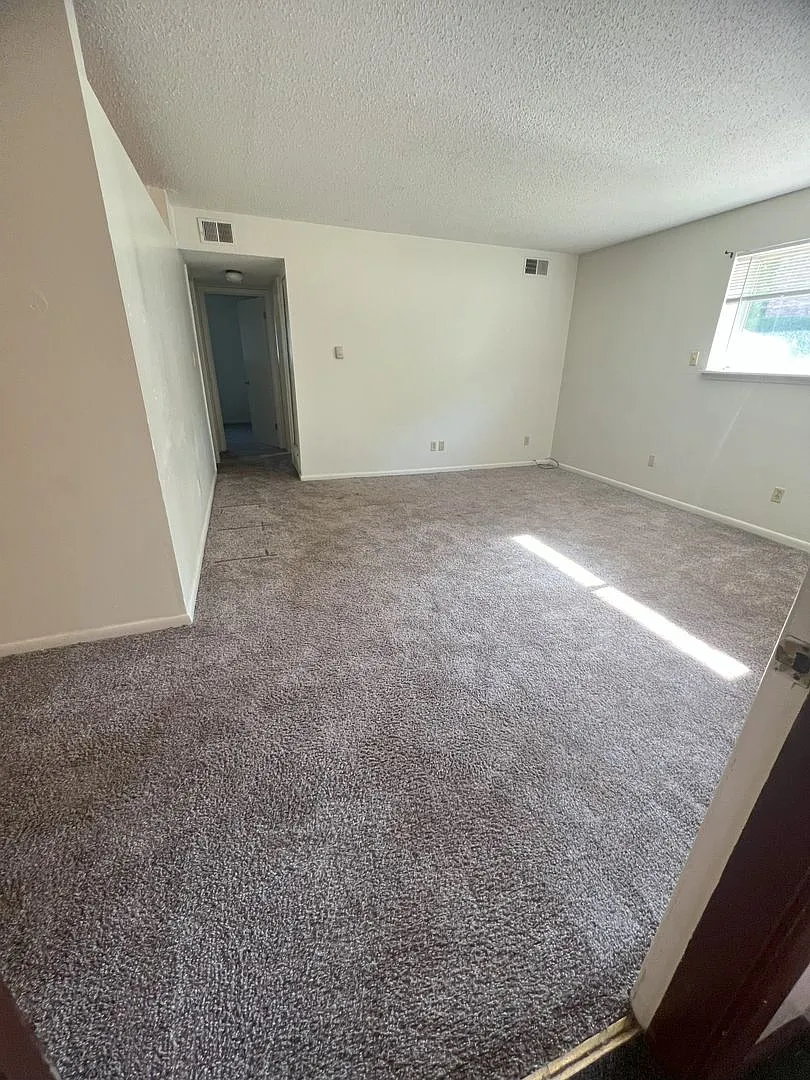 Gold Falls Villa Apartments — Photo 3