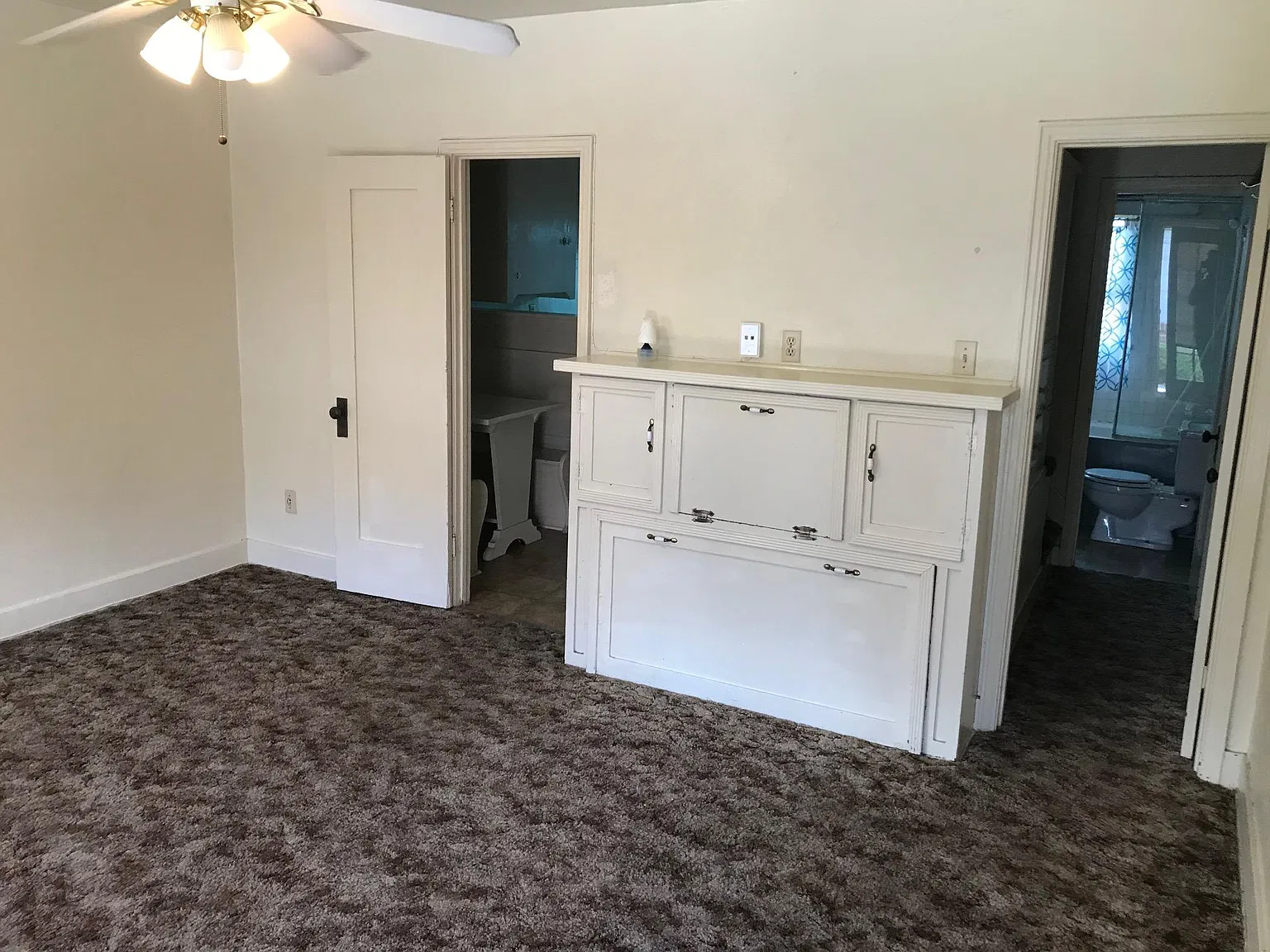 Studio, 500 sqft, $1,900 — Photo 3
