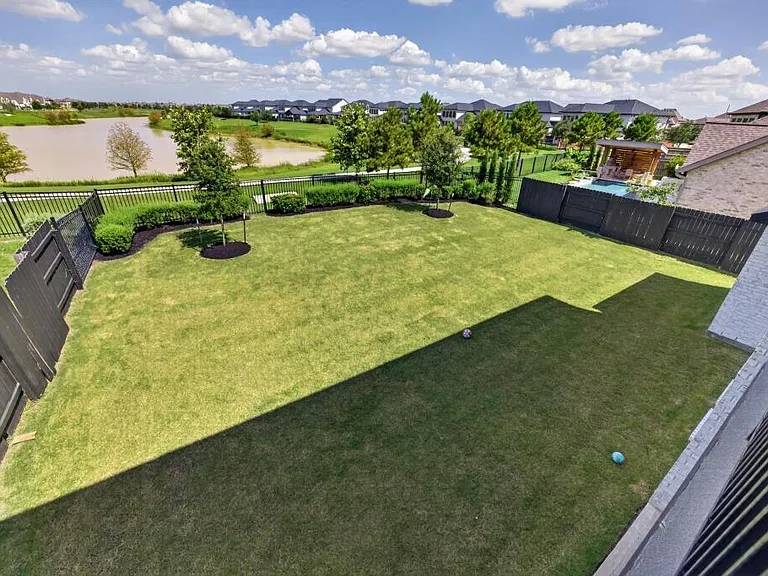 7410 Wildrye Meadow Ln — Photo 2