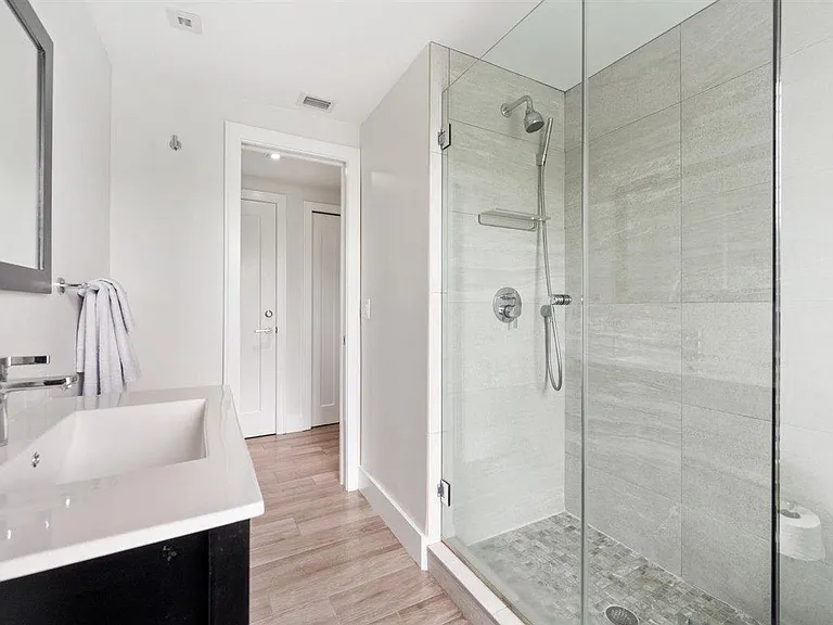 11818 Pebblewood Dr — Photo 7