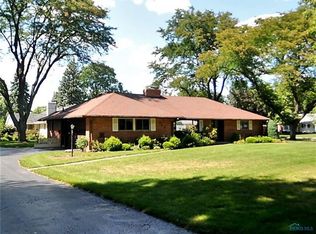 2434 S Country Club Pkwy, Toledo, OH 43614