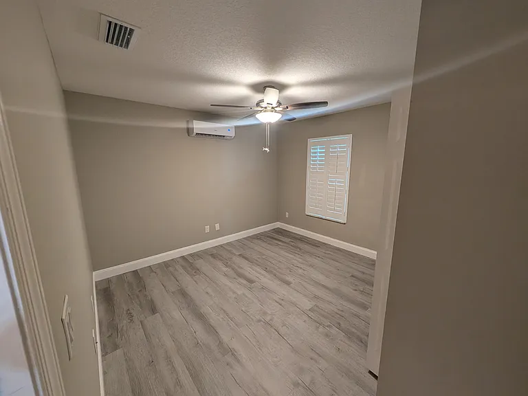 625 Coconut Ave N — Photo 12